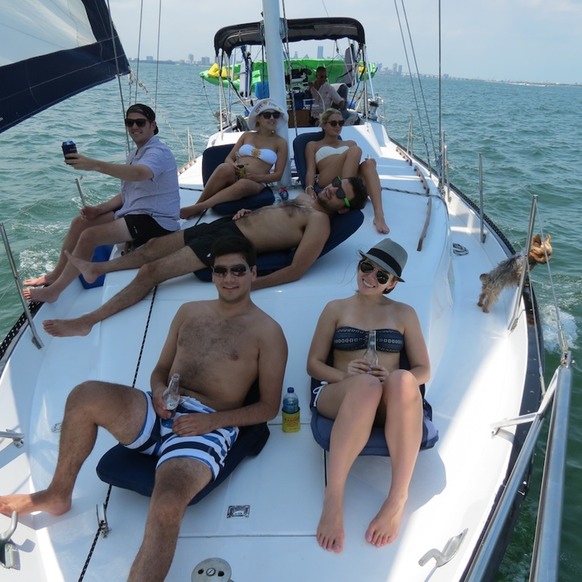 Day Sailing Charters on Biscayne Bay Miami